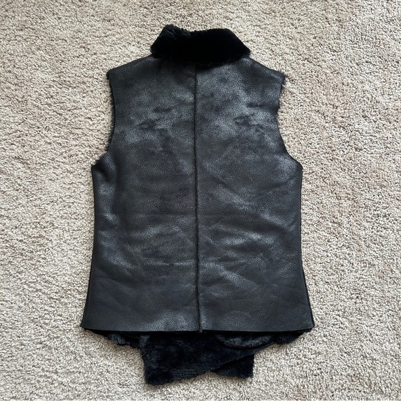 FC Jeans Black Faux Leather Faux Fur Vest Size 4 - Picture 3 of 8